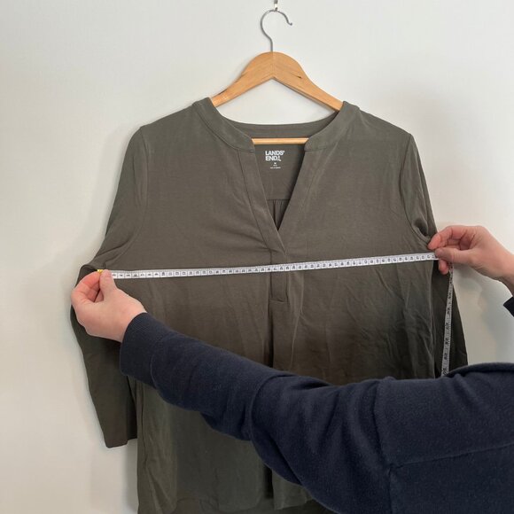 Lands End. Womens 3/4 Sleeve Blouse. Forest Moss Green Color. Size M, Fits L. - Picture 6 of 9